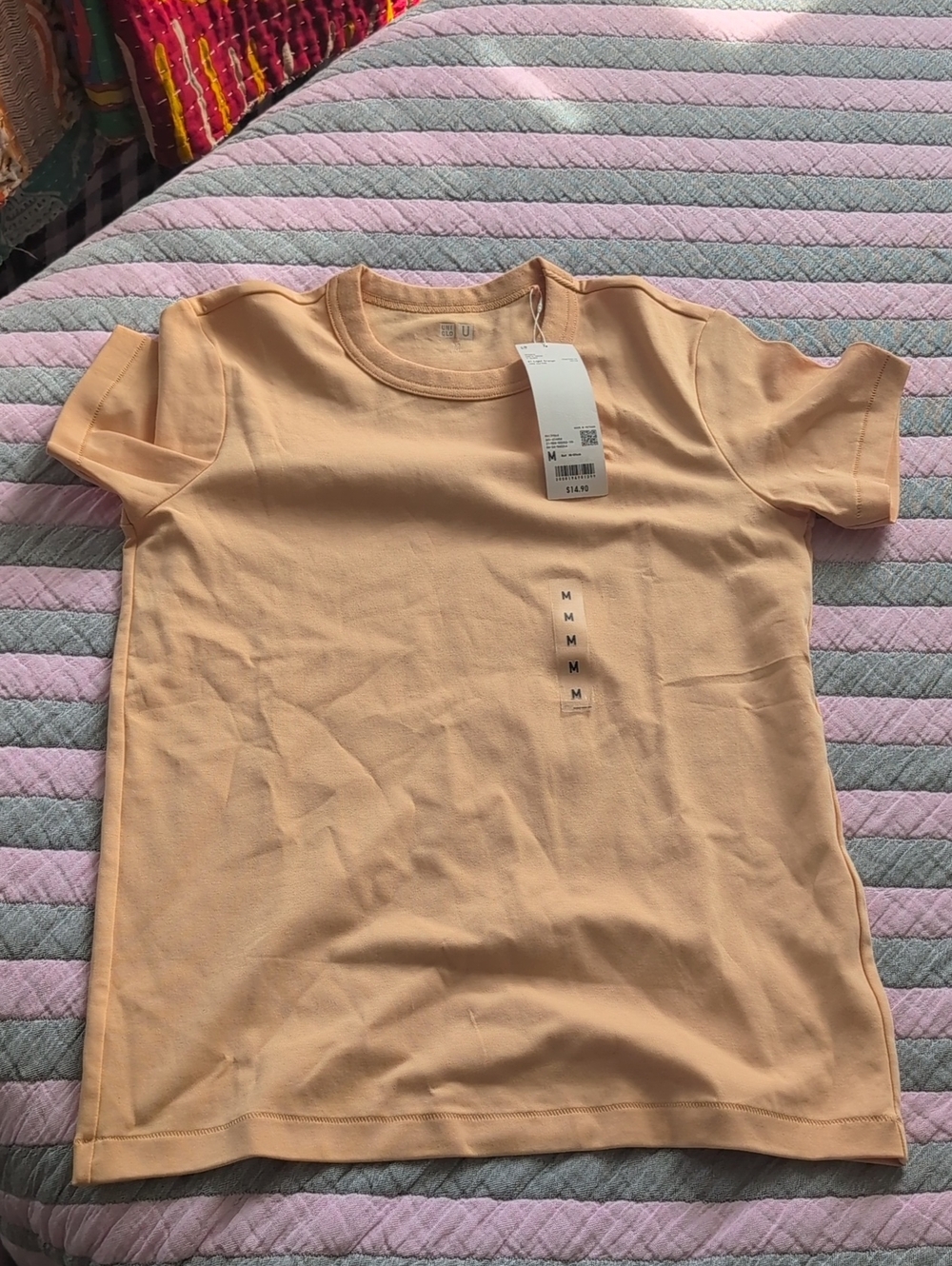 Uniqlo U Crew Neck T-Shirt in 21 Light Orange